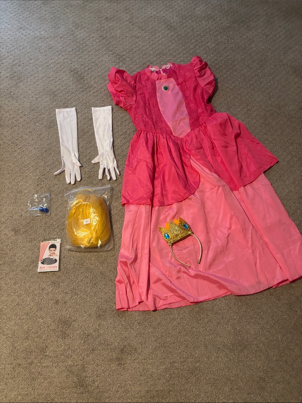 Princess Peach Costume with Accessories